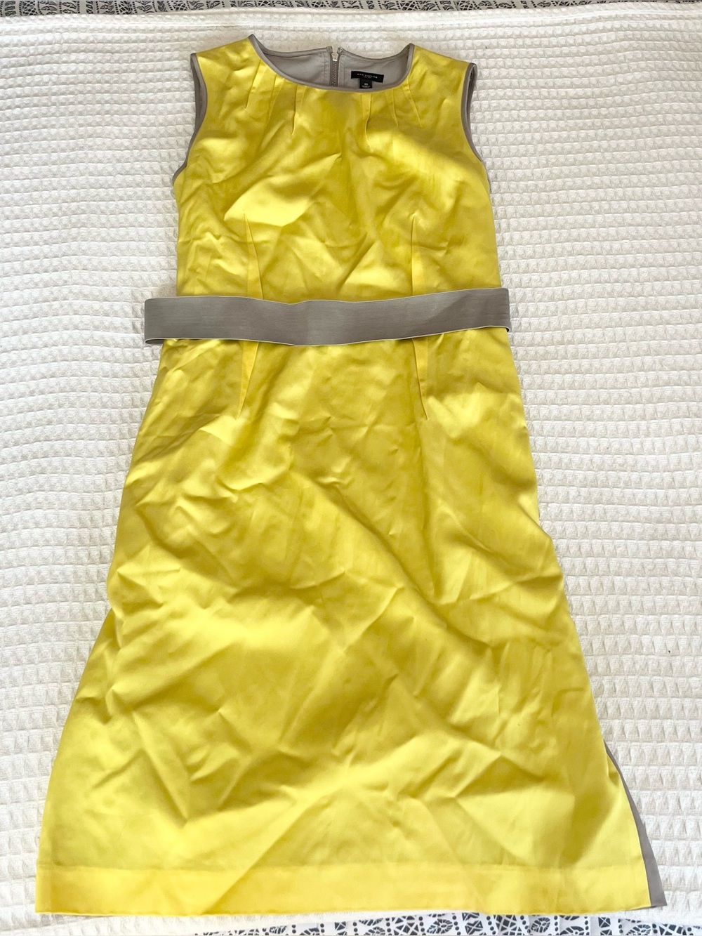 Ann Taylor Yellow and Taupe Sleeveless Belted Midi Dress size 10